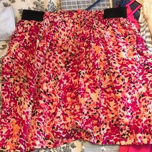 Fun patterned pencil skirt